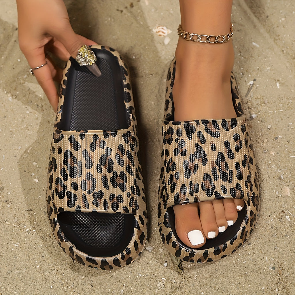 LUMMÉRAS WildEase – Soft EVA Slides with Chic Leopard Print for Bold Indoor Comfort
